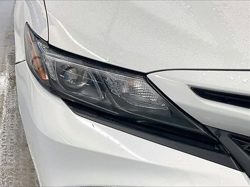 Used 2022 Toyota Camry SE image 30