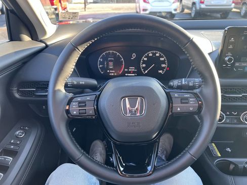 Used 2025 Honda HR-V EX-L image 14