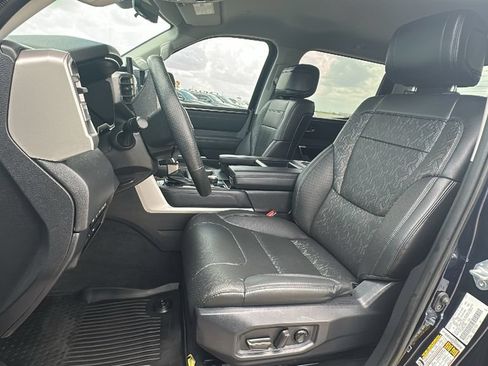Used 2024 Toyota Tundra Limited AWD/4WD image 4