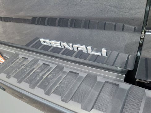 Used 2018 GMC Sierra 1500 Denali w/ Denali Ultimate Package image 13