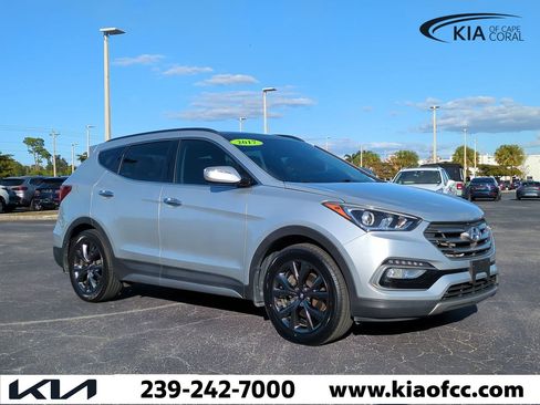 Used 2017 Hyundai Santa Fe Sport image 2