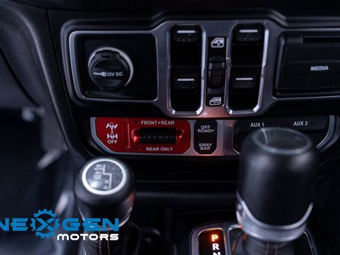 Used 2023 Jeep Wrangler Unlimited Rubicon 392 w/ Xtreme Recon 35" Tire Package image 15