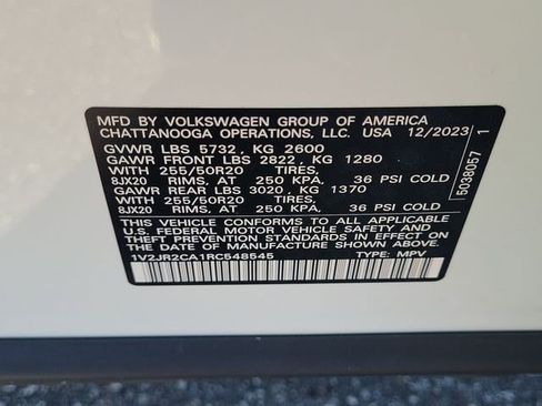 Certified 2024 Volkswagen Atlas SE FWD image 32