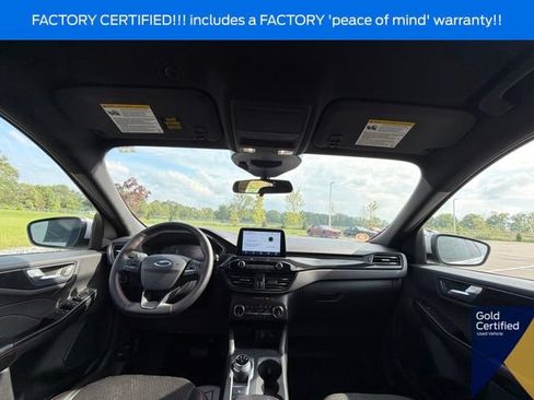 Certified 2025 Ford Escape ST-Line Select AWD/4WD image 22
