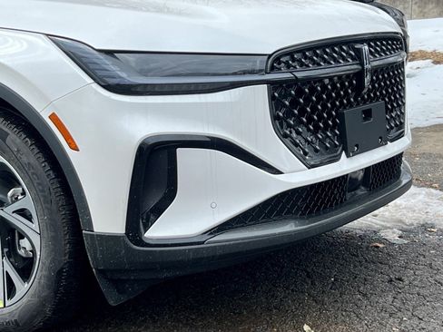 New 2026 Lincoln Nautilus Premier w/ Equipment Group 102A image 2