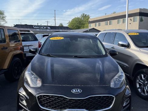 Used 2021 Kia Sportage LX AWD/4WD image 3
