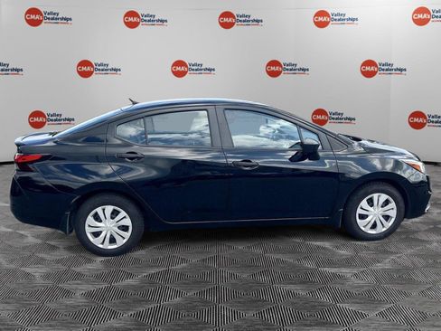 Used 2022 Nissan Versa S FWD image 8