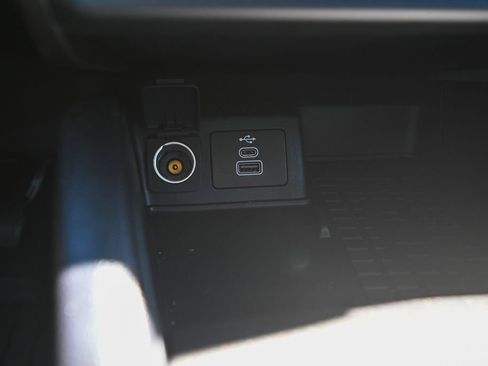 Certified 2025 Ford Bronco Sport Outer Banks w/ Outer Banks Tech Package+ AWD/4WD image 35