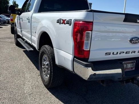 Used 2019 Ford F250 XLT w/ XLT Premium Package AWD/4WD image 4