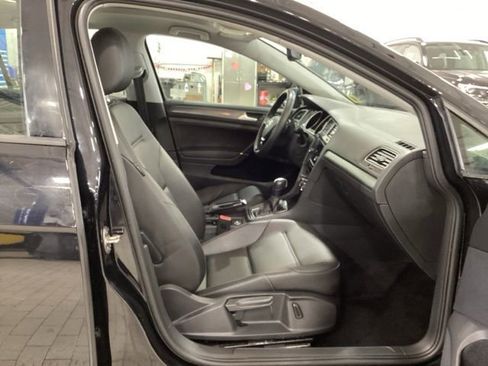 Used 2020 Volkswagen Golf 4-Door image 10