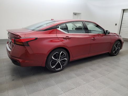 Used 2023 Nissan Altima 2.5 SR w/ SR Premium Package FWD image 10