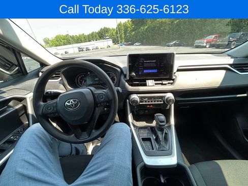Used 2023 Toyota RAV4 XLE w/ Convenience Package AWD/4WD image 30