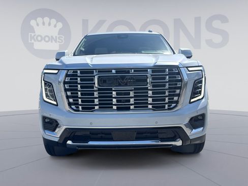 New 2026 GMC Yukon Denali w/ Denali Reserve Package AWD/4WD image 8