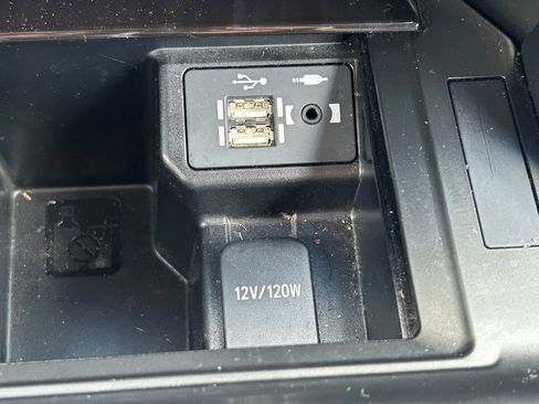 Used 2023 Lexus GX 460 AWD/4WD image 33