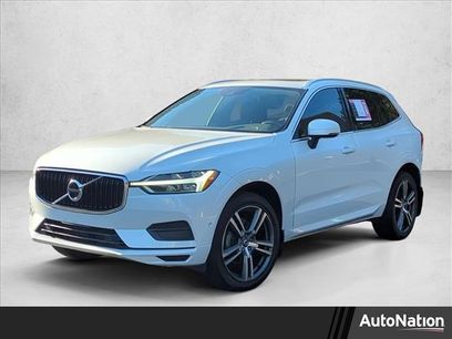 Used 2018 Volvo XC60 T5 Momentum w/ Vision Package