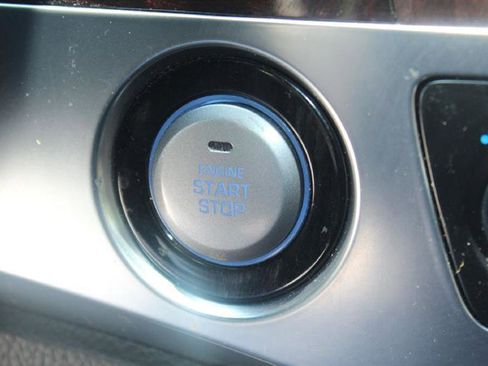 Used 2014 Hyundai Equus Signature image 20