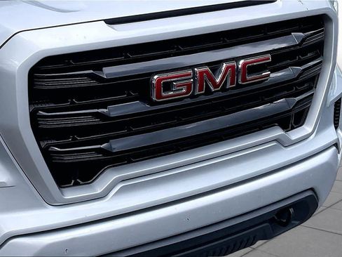 Used 2021 GMC Sierra 1500 Elevation w/ Preferred Package AWD/4WD image 29