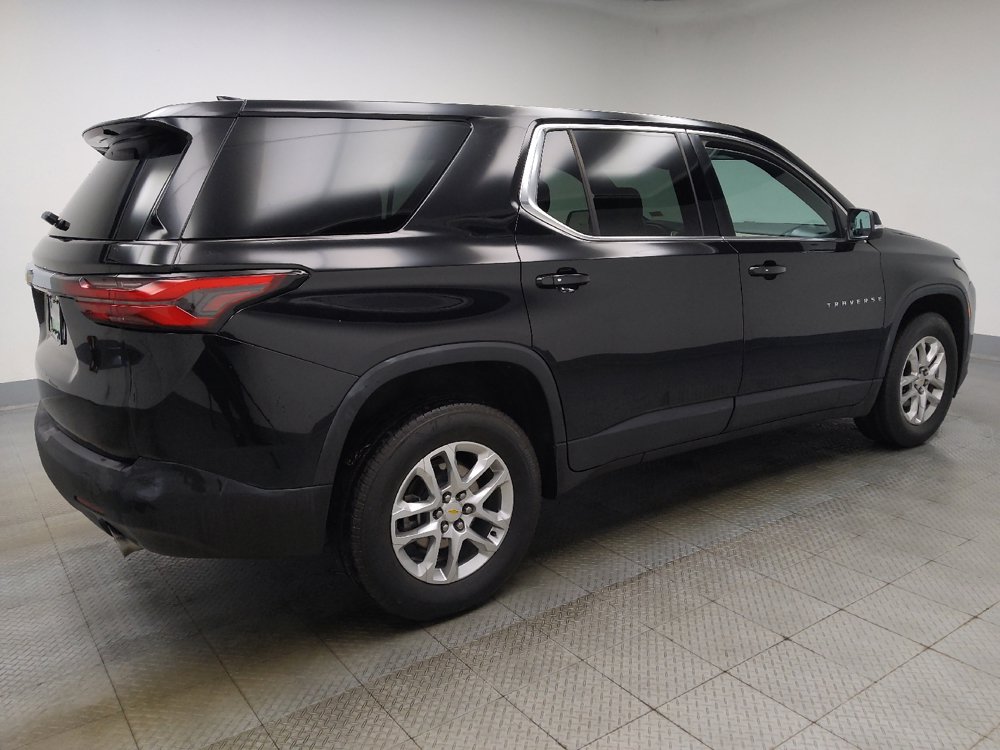 Used 2023 Chevrolet Traverse LS w/ Safety Package FWD image 10