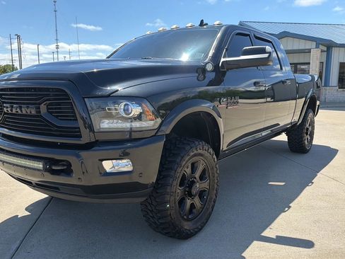 Used 2018 RAM 2500 Laramie w/ Sport Appearance Group AWD/4WD image 3