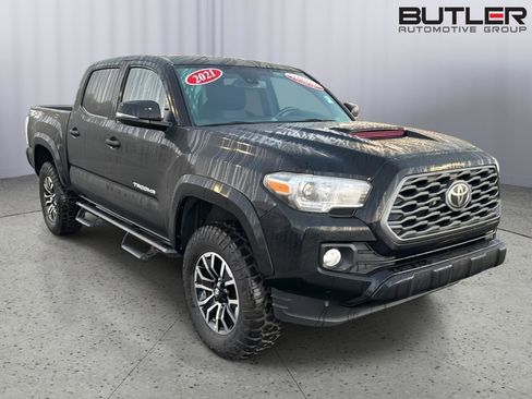 Certified 2021 Toyota Tacoma TRD Sport image 6