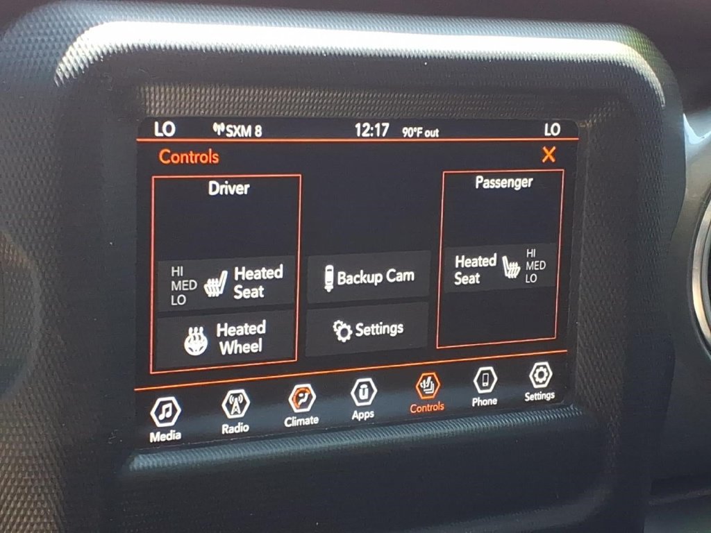 Used 2019 Jeep Wrangler Unlimited Sahara w/ Cold Weather Group AWD/4WD image 21