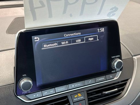 Used 2024 Nissan Altima 2.5 SR FWD image 51
