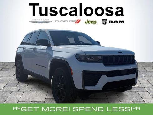 New 2026 Jeep Grand Cherokee Altitude RWD image 1