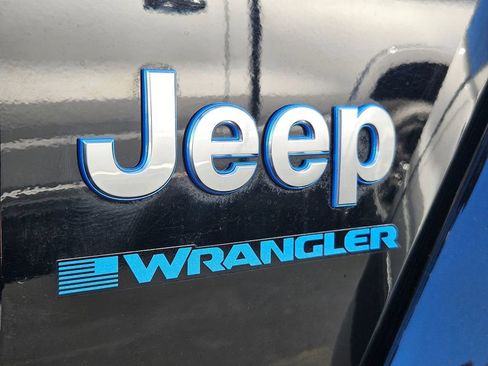 Used 2024 Jeep Wrangler Unlimited Sahara image 31