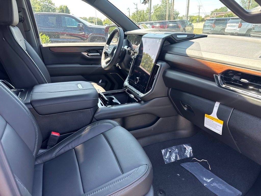 New 2026 GMC Yukon Denali w/ Denali Reserve Package AWD/4WD image 11