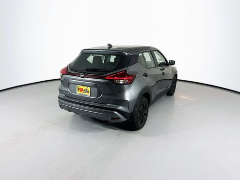 Used 2025 Nissan Kicks Play S FWD image 8