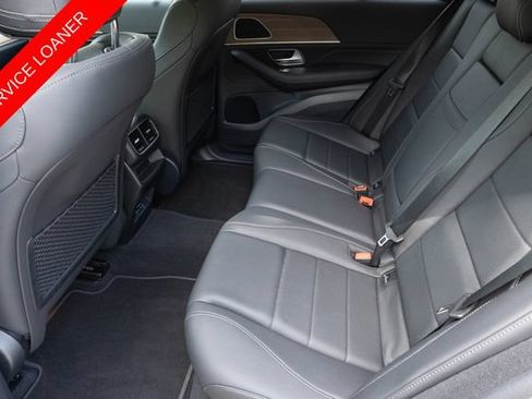 Used 2025 Mercedes-Benz GLE 450 4MATIC image 17