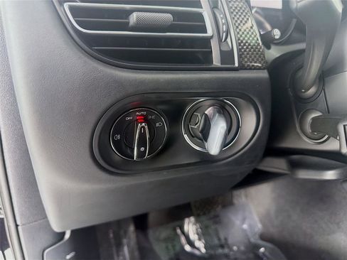 Certified 2023 Porsche Macan GTS image 11