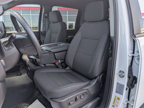 Used 2025 Chevrolet Silverado 2500 Custom w/ Custom Value Package AWD/4WD image 13