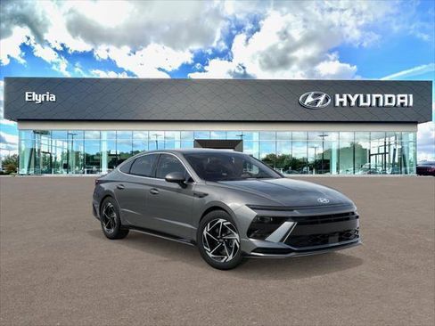 New 2026 Hyundai Sonata SEL FWD image 2