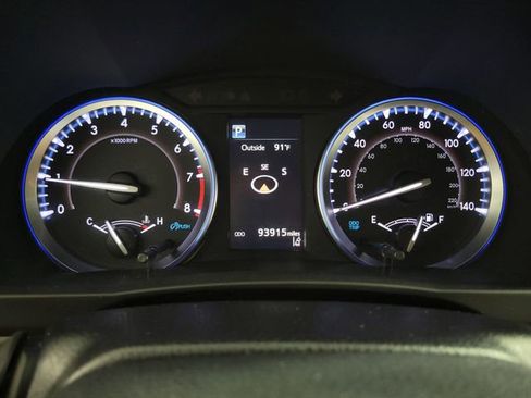 Used 2019 Toyota Highlander XLE AWD/4WD image 24