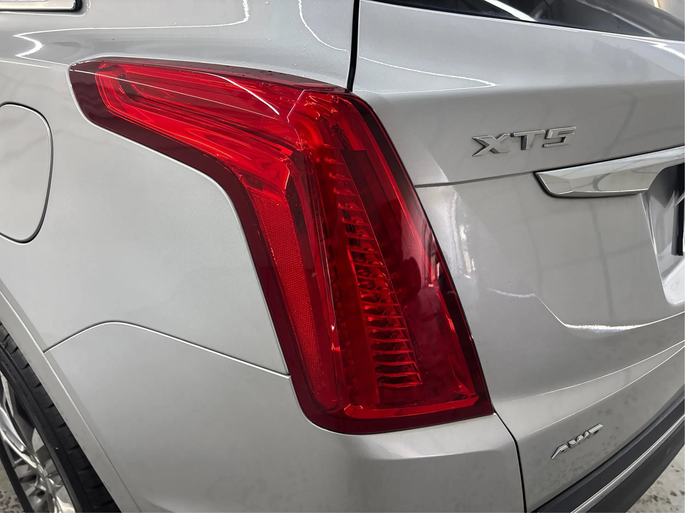 Used 2018 Cadillac XT5 Premium Luxury AWD/4WD image 33