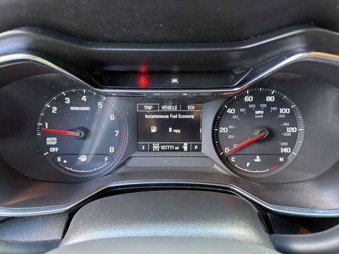 Used 2021 Chevrolet TrailBlazer LT w/ Convenience Package AWD/4WD image 12