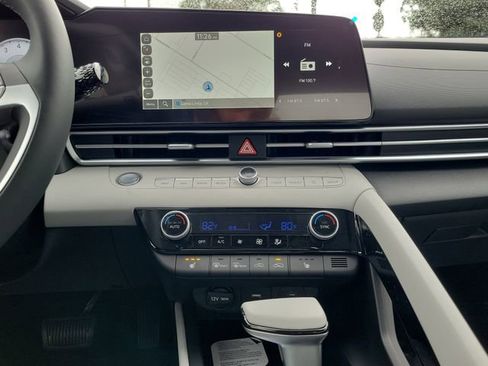 New 2026 Hyundai Elantra Limited FWD image 13