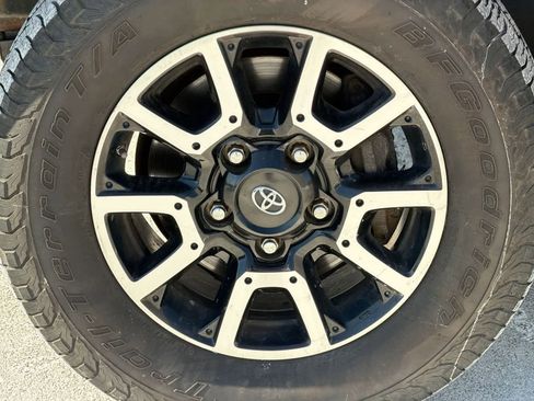 Used 2019 Toyota Tundra Limited image 14