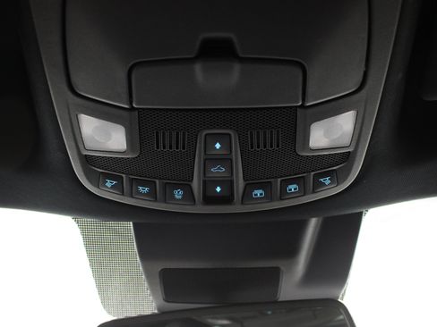Used 2018 Ford Expedition XLT w/ Equipment Group 202A AWD/4WD image 20