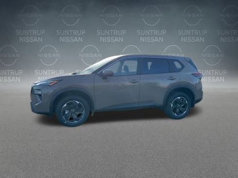 Certified 2025 Nissan Rogue SV image 36