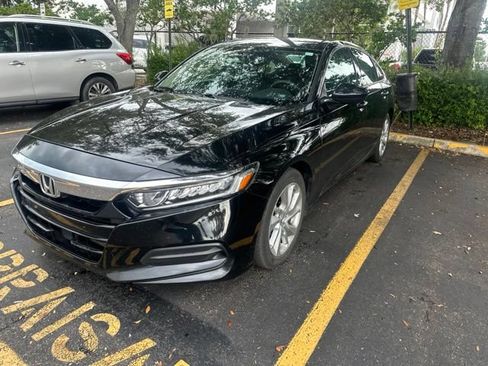 Used 2020 Honda Accord LX image 2