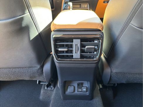 Used 2025 Lexus NX 250 FWD w/ Premium Package image 40