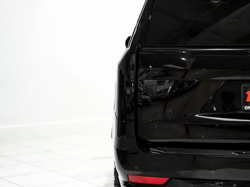 Used 2023 Cadillac Escalade ESV V image 46