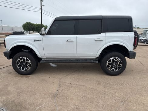 Used 2024 Ford Bronco Outer Banks AWD/4WD image 4