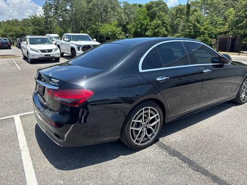 Used 2022 Mercedes-Benz E 450 4MATIC Sedan image 10