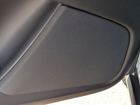 Used 2018 Tesla Model X P100D image 10