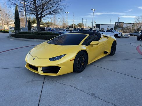 Used 2018 Lamborghini Huracan LP 580-2 image 1