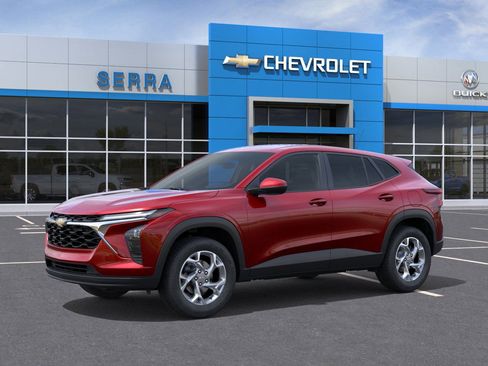 New 2026 Chevrolet Trax LS w/ LS Convenience Package FWD image 2