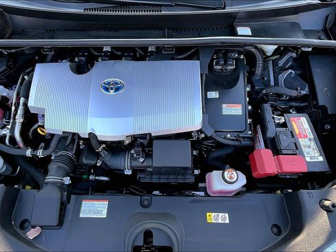 Used 2021 Toyota Prius XLE w/ Advanced Technology Package image 30